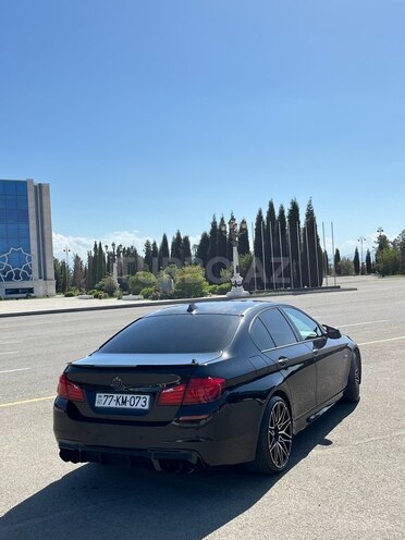 BMW 528 2013, 240,000 km - 2.0 l - Gəncə