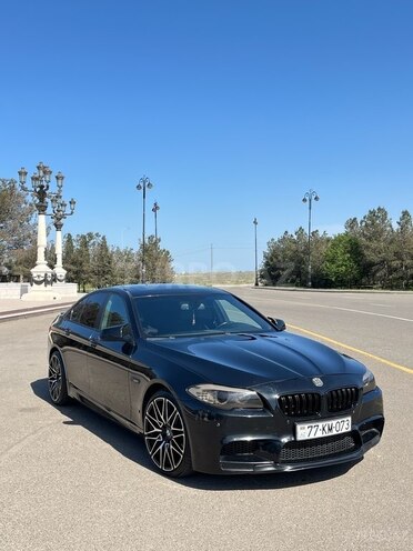BMW 528 2013, 240,000 km - 2.0 l - Gəncə