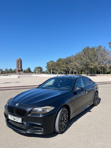 BMW 528 2013, 240,000 km - 2.0 l - Gəncə