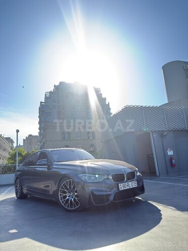 BMW 320-2