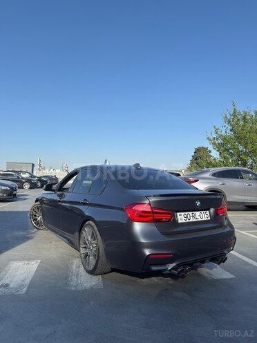BMW 320-3