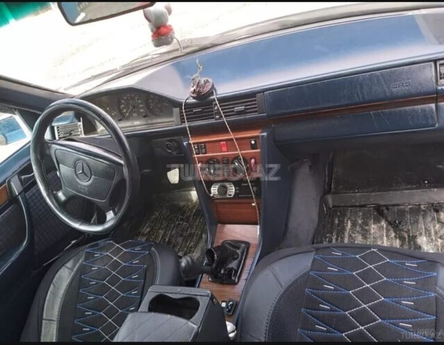 Mercedes E 250 1995, 258,741 km - 2.5 л - Sumqayıt