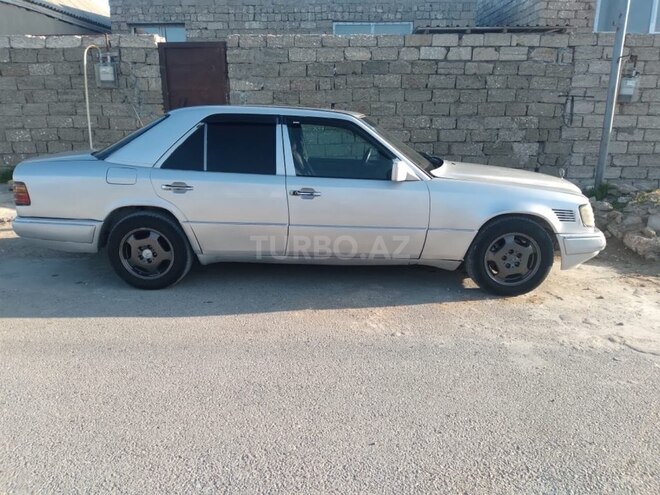 Mercedes E 250 1995, 258,741 km - 2.5 л - Sumqayıt