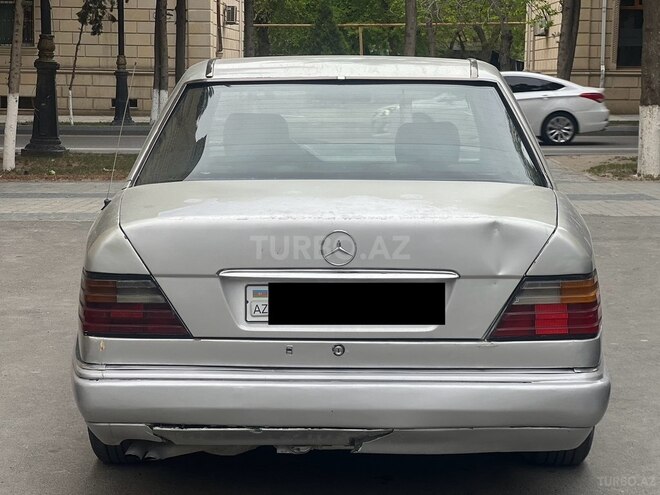 Mercedes E 250 1995, 258,741 km - 2.5 л - Sumqayıt
