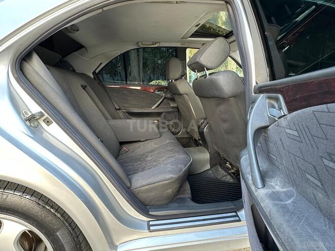 Mercedes E 220 d 2000, 285,824 km - 2.2 l - Sumqayıt