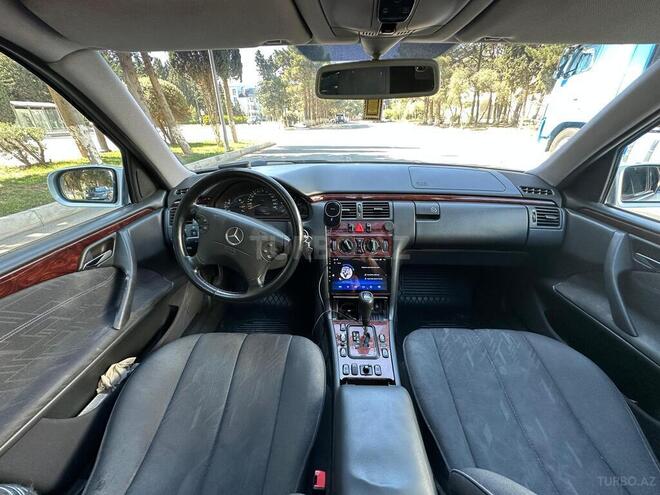 Mercedes E 220 d 2000, 285,824 km - 2.2 l - Sumqayıt
