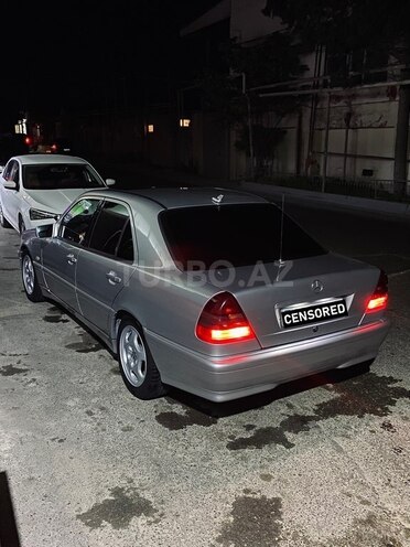 Mercedes C 240 2000, 227,500 km - 2.4 l - Bakı