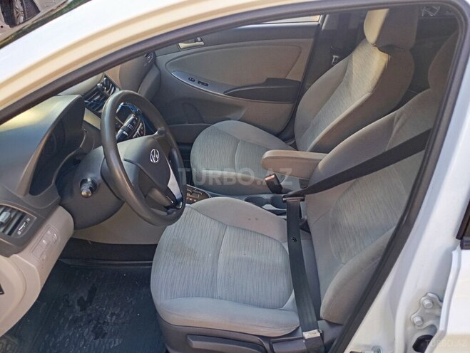 Hyundai Accent 2015, 291,172 km - 1.6 l - Bakı