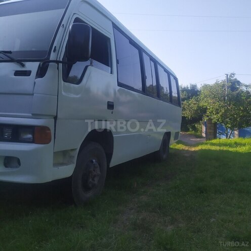 Hyundai County 2001, 250,000 km - 3.5 l - Quba