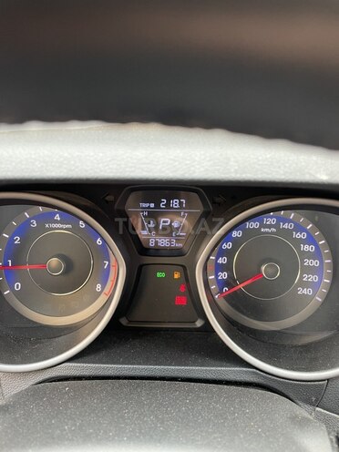 Hyundai Avante 2015, 88,000 km - 1.6 l - Bakı