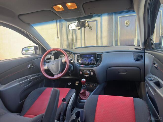 Kia Rio 2005, 240,000 km - 1.4 l - Salyan