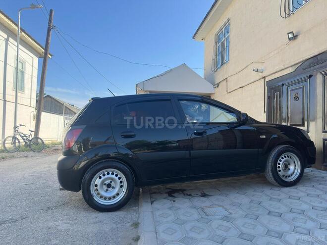 Kia Rio 2005, 240,000 km - 1.4 l - Salyan