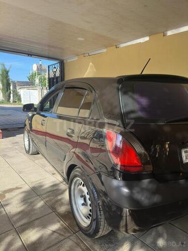 Kia Rio 2005, 240,000 km - 1.4 l - Salyan
