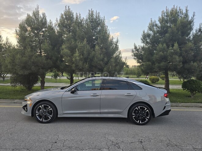 Kia K5-4