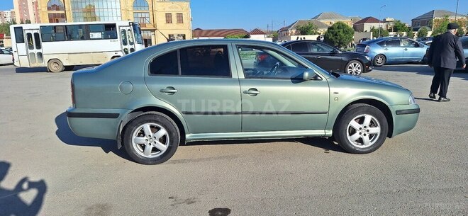 Skoda Octavia 2002, 360,000 km - 2.0 l - Sumqayıt
