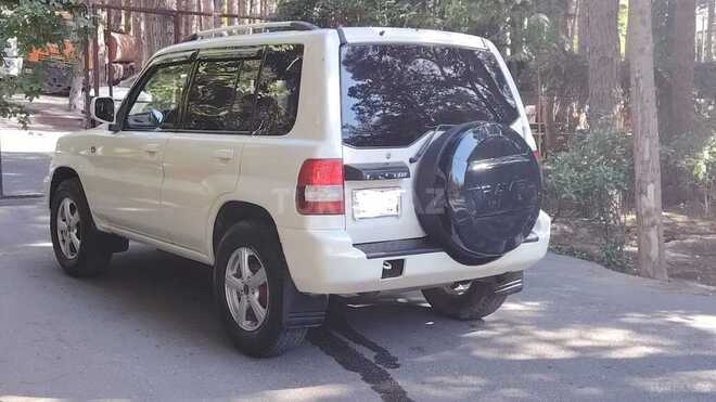 Mitsubishi Pajero io 2001, 256,000 km - 2.0 l - Bakı