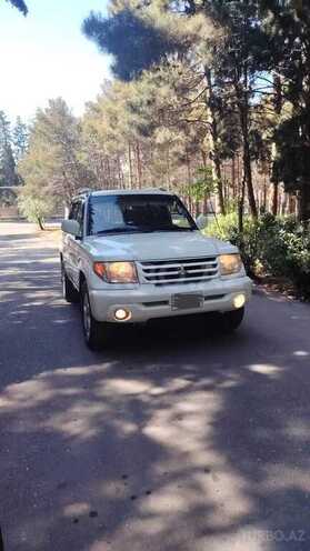Mitsubishi Pajero io 2001, 256,000 km - 2.0 l - Bakı