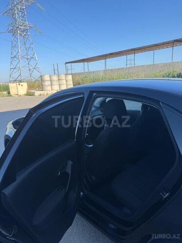 Volkswagen Polo 2017, 175,000 km - 1.6 l - Bakı