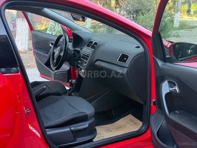 Volkswagen Polo 2010, 131,446 km - 1.4 л - Sumqayıt