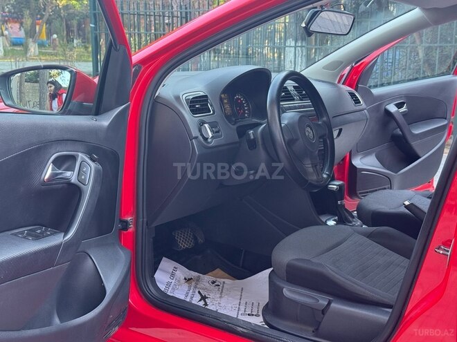 Volkswagen Polo 2010, 131,446 km - 1.4 л - Sumqayıt