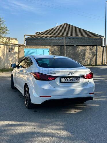 Hyundai Elantra 2015, 199,007 km - 1.8 л - Bakı