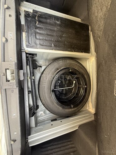 Mercedes E 200 1999, 333,000 km - 2.0 л - Masallı