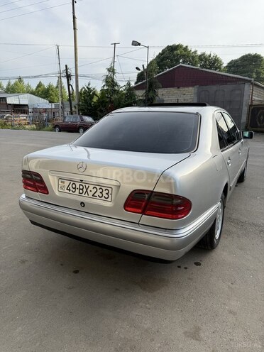 Mercedes E 200 1999, 333,000 km - 2.0 л - Masallı