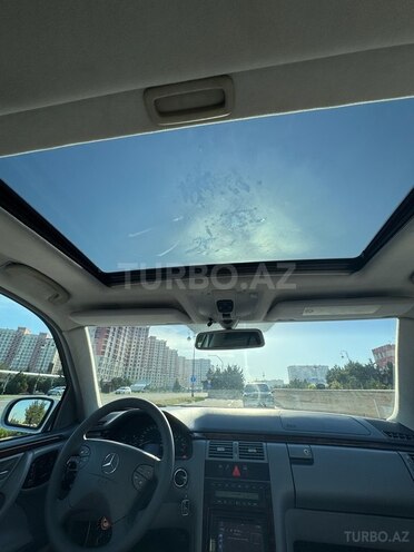 Mercedes E 240 2000, 246,781 km - 2.4 l - Bakı