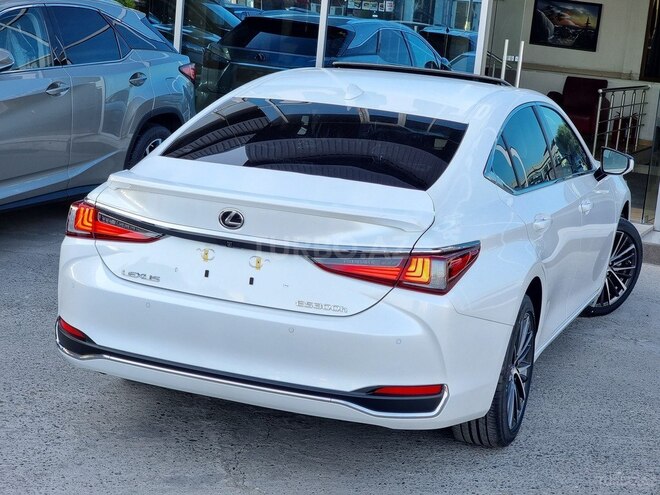 Lexus ES 300h 2025, 0 km - 2.5 l - Bakı