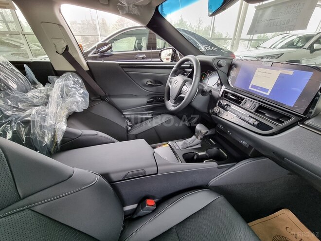 Lexus ES 300h 2025, 0 km - 2.5 l - Bakı
