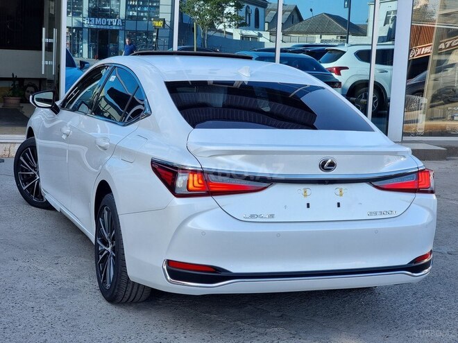 Lexus ES 300h 2025, 0 km - 2.5 l - Bakı