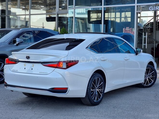 Lexus ES 300h 2025, 0 km - 2.5 l - Bakı