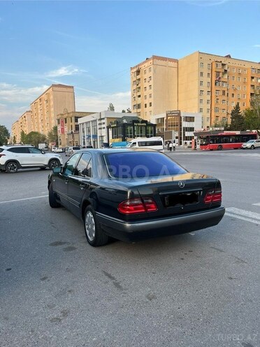 Mercedes E 230 1995, 356,000 km - 2.3 l - Sumqayıt