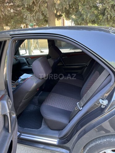 Mercedes E 230 1995, 356,000 km - 2.3 l - Sumqayıt