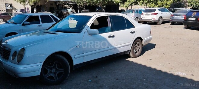 Mercedes E 200 1997, 620,000 km - 2.0 l - Gəncə