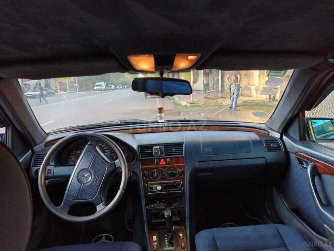 Mercedes C 250 d 1995, 355,000 km - 2.5 l - Ağcabədi