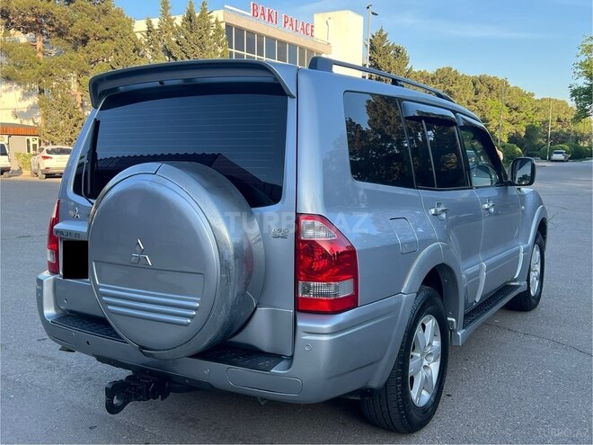 Mitsubishi Pajero 2006, 365,000 km - 3.2 l - Bakı