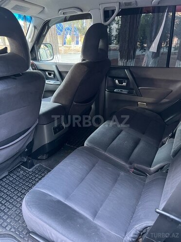 Mitsubishi Pajero 2006, 365,000 km - 3.2 l - Bakı