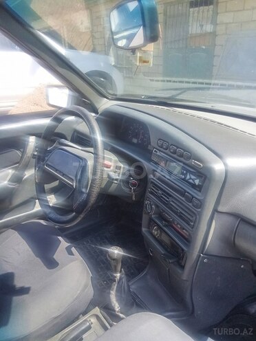 LADA (VAZ) 2115 2004, 350,000 km - 1.5 l - Salyan