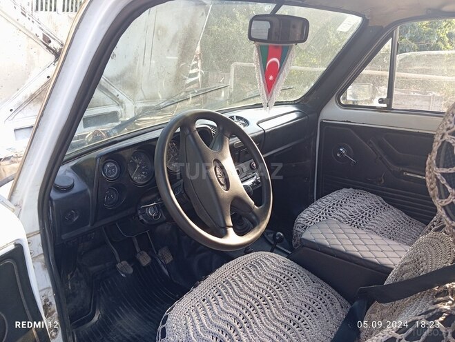 LADA (VAZ) Niva 1988, 80,000 km - 1.6 l - Lerik