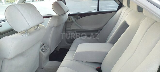 Mercedes E 270 2001, 500,000 km - 2.7 l - Ağcabədi