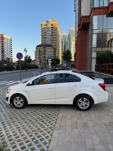 Chevrolet Aveo-4