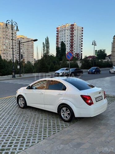 Chevrolet Aveo-7