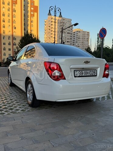 Chevrolet Aveo-11