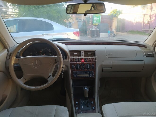 Mercedes C 200 1997, 363,000 km - 2.0 л - Bakı