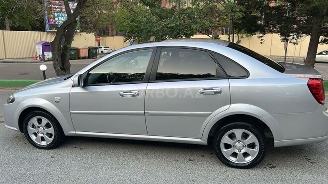 Chevrolet Lacetti-3