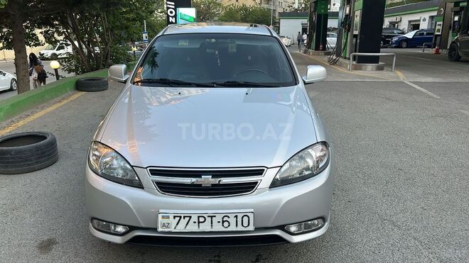 Chevrolet Lacetti-1