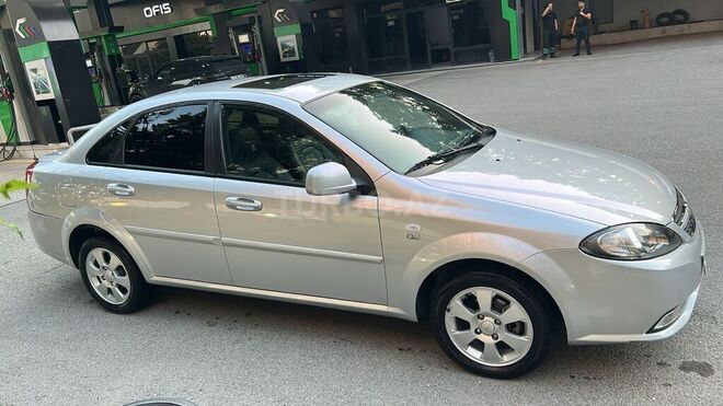 Chevrolet Lacetti-2