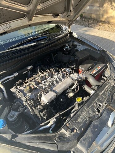 Hyundai Verna 2009, 275,000 km - 1.5 л - Bakı