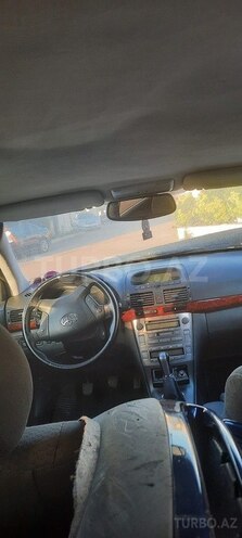 Toyota Avensis 2004, 486,000 km - 2.0 l - Yevlax